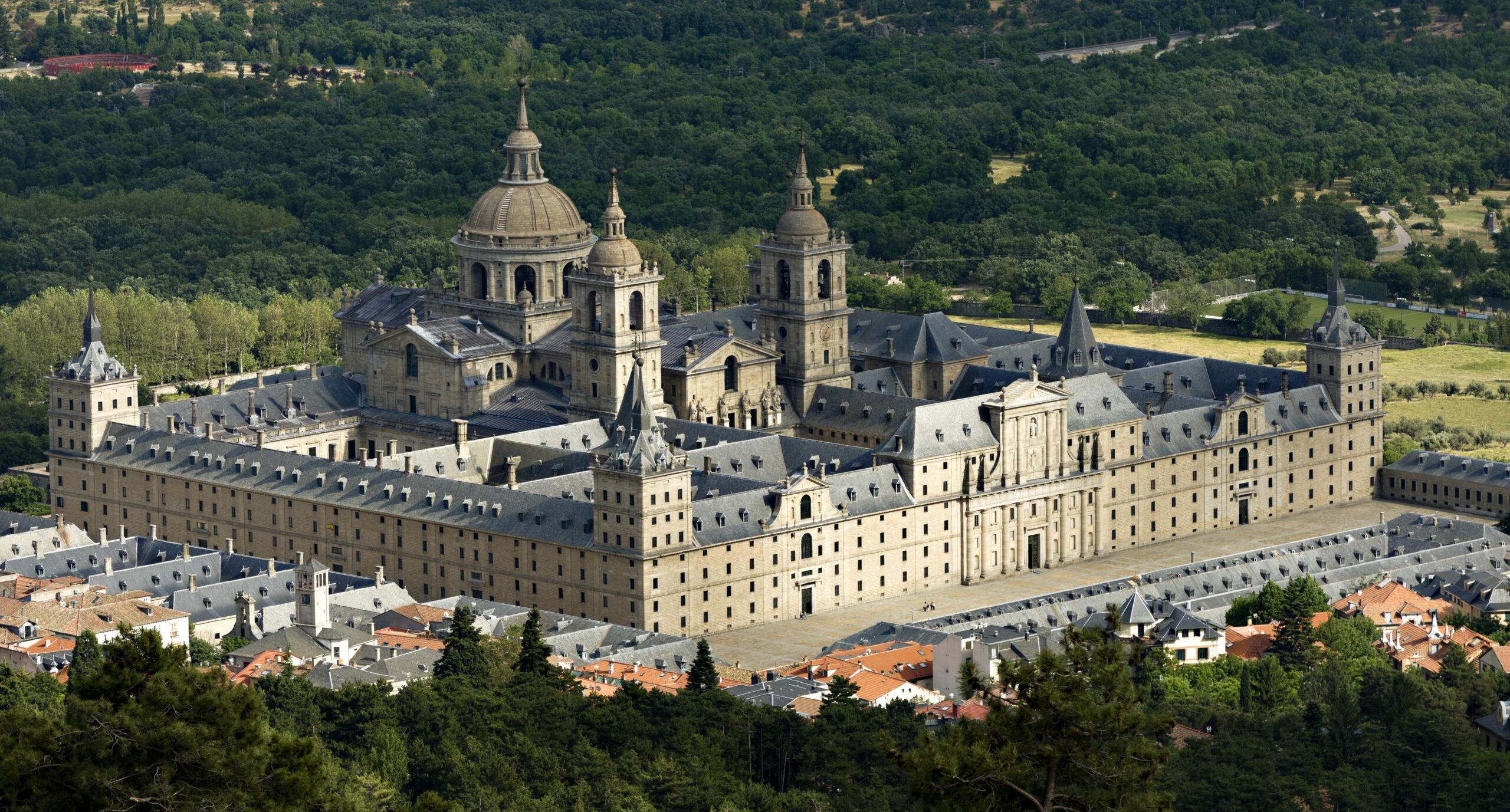 Exploring the Majestic Sierra de Guadarrama: Scenic Drives and Road Trips from El Escorial