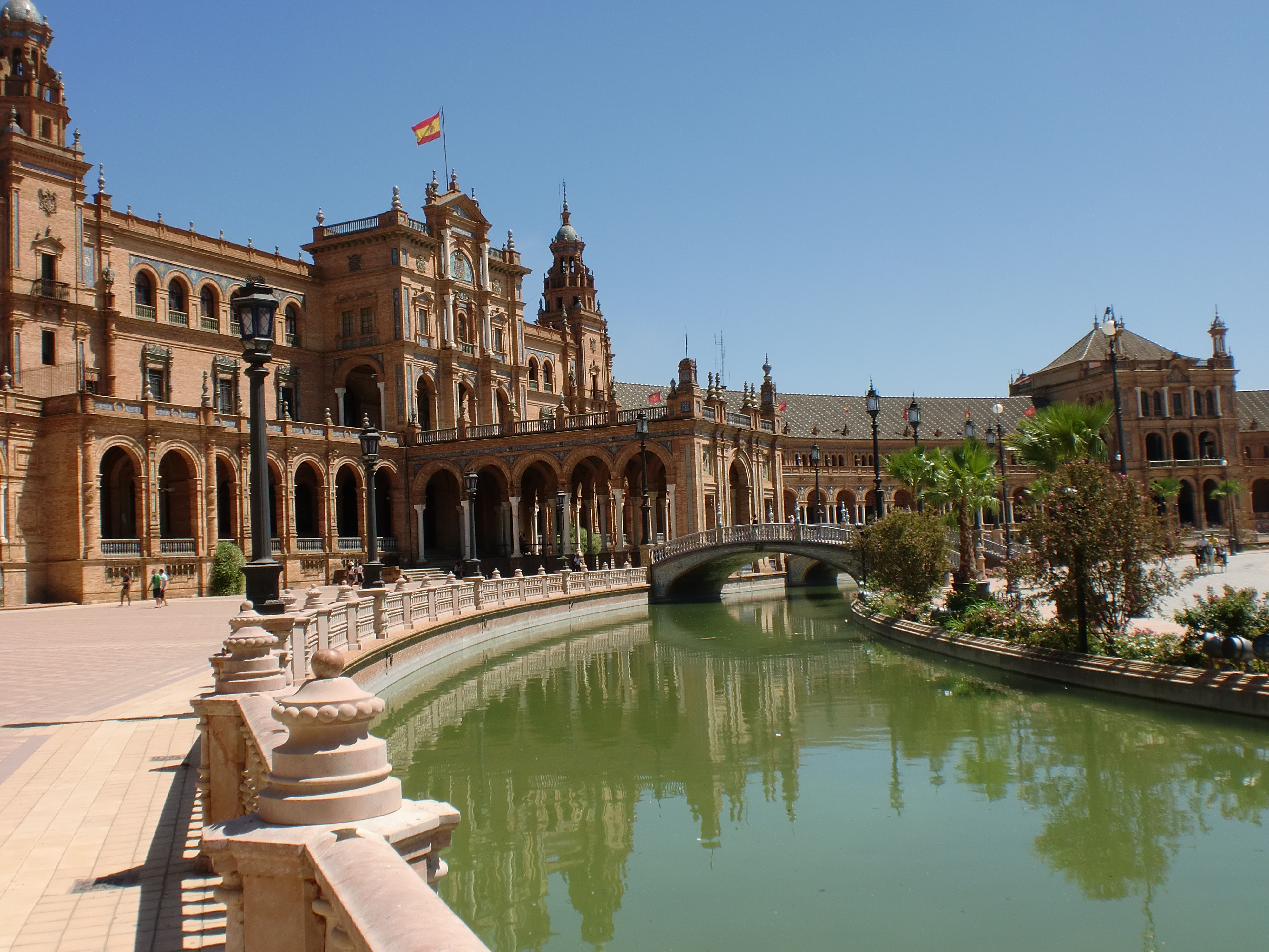 Exploring Andalusia: Scenic Road Trips from Sevilla with Our Rental Cars