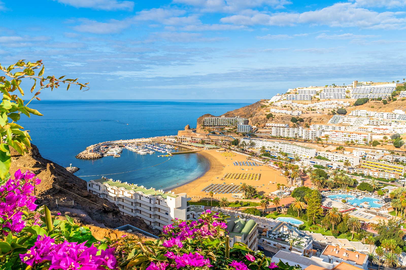 Exploring Gran Canaria's Stunning Coastline: Scenic Drives and Hidden Beaches