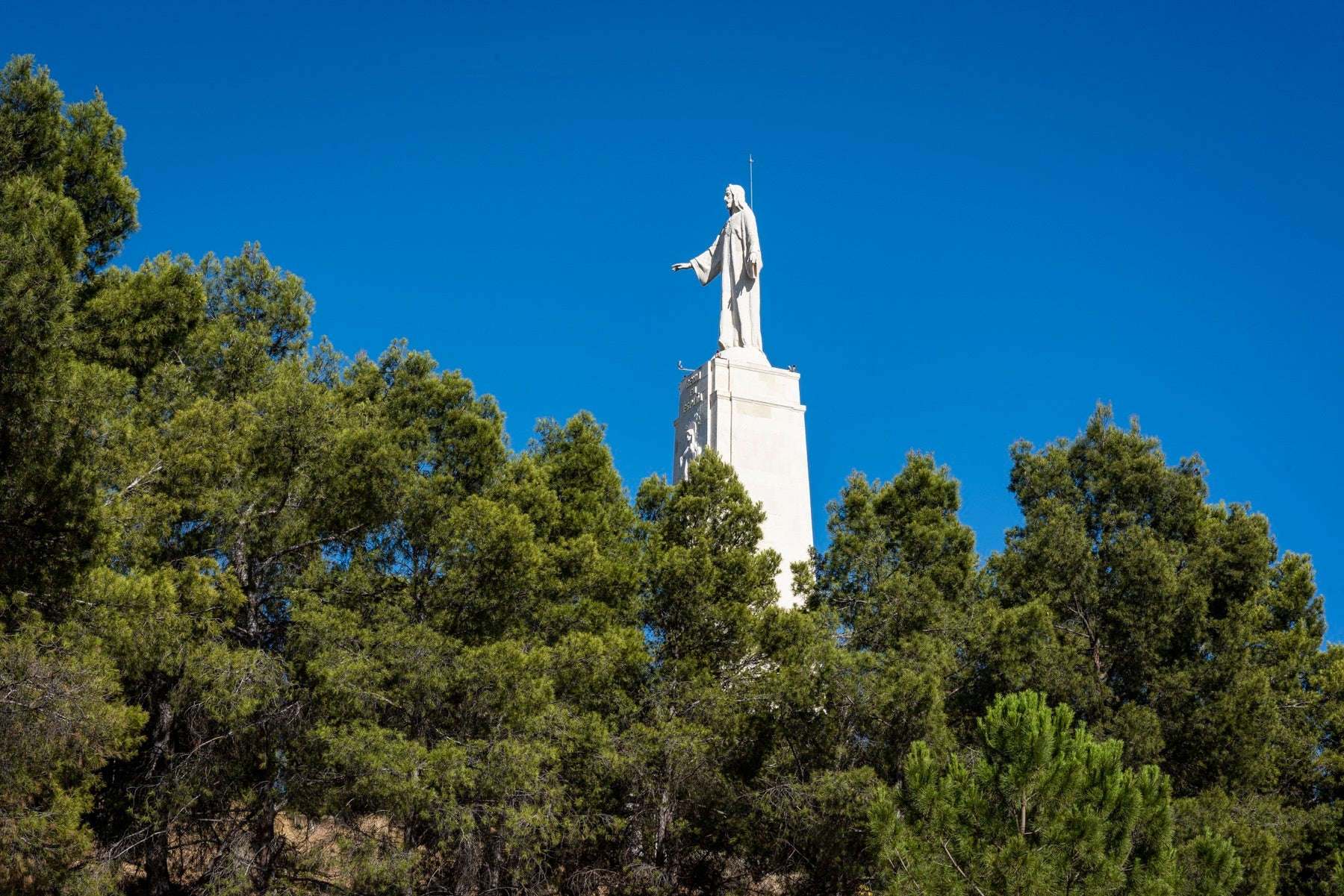 Uncovering Getafe's Hidden Gems: Tourist Attractions and Local Treasures Accessible by Rental Car