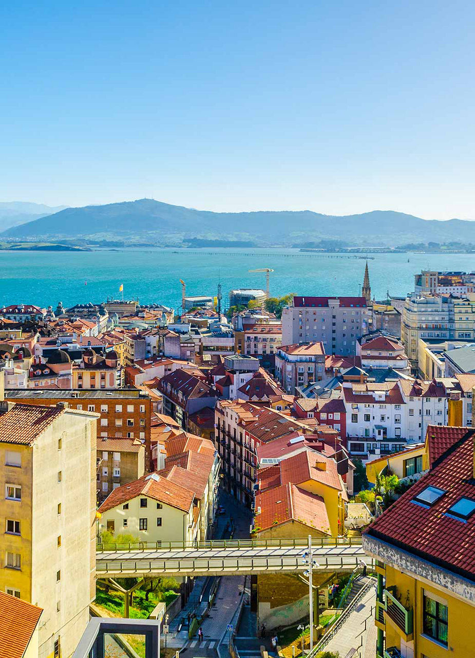 Coastal Cruising: Exploring the Stunning Cantabrian Coastline from Santander