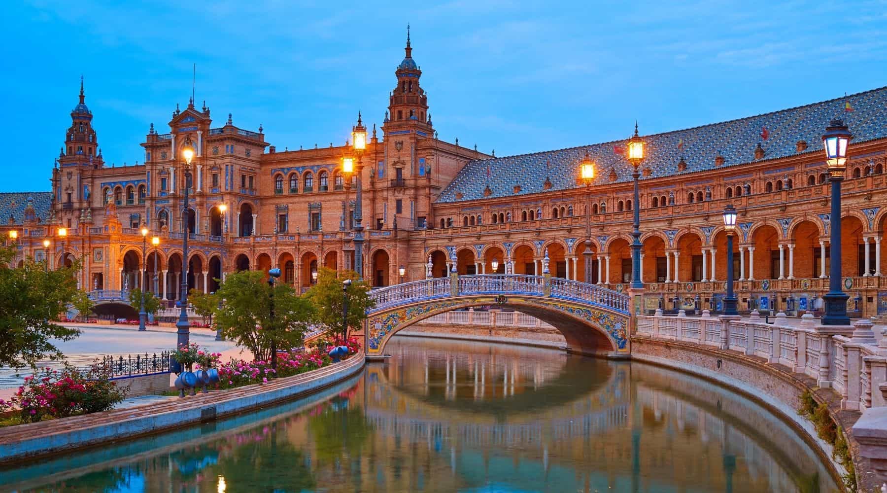 Explore the historic cities of Ronda and Cordoba with our rental cars