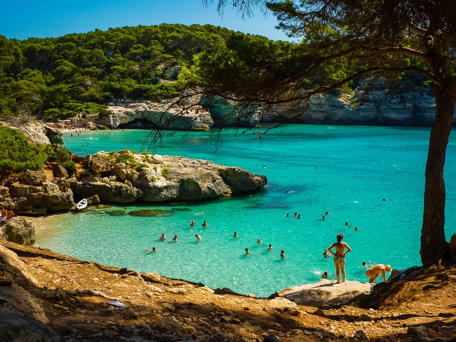 Exploring the Hidden Coves of Menorca: Scenic Drives and Beach Hopping