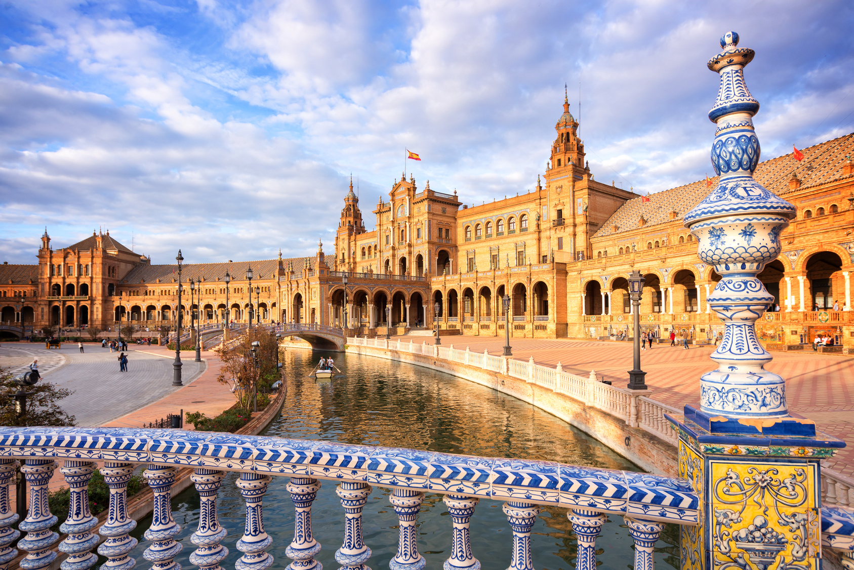 Uncover Seville's Best-Kept Secrets: Hidden Gems Off the Beaten Path