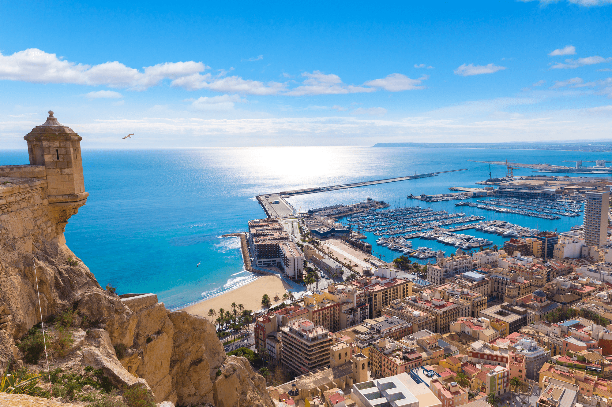 Discover the stunning Costa Blanca: Scenic drives and road trips starting from Alicante