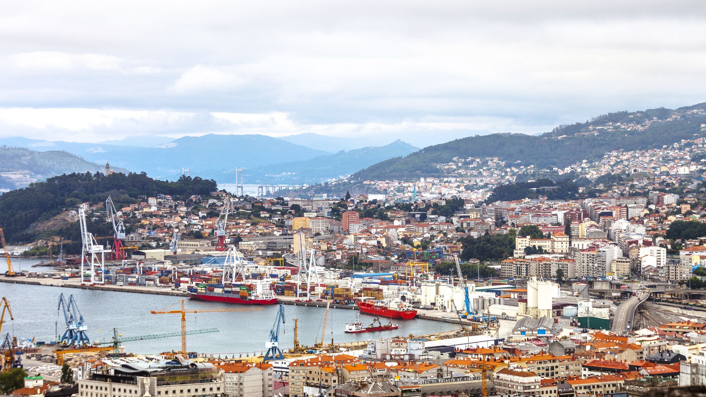 Discovering Galicia's Coastal Villages: Tourist Attractions accessible by Car from Vigo