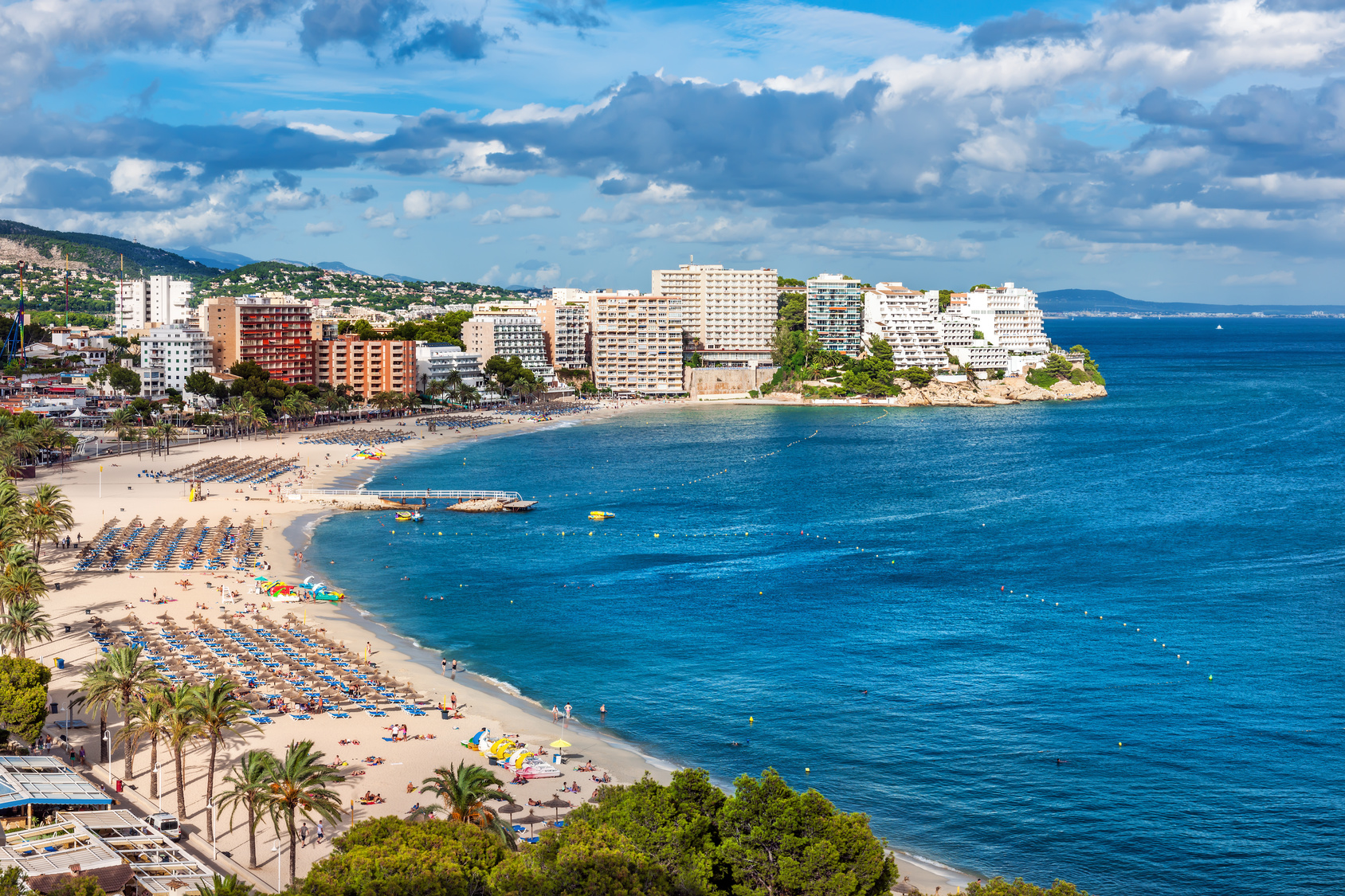 Discovering Mallorca's Hidden Beaches: A Scenic Coastal Drive from Magaluf