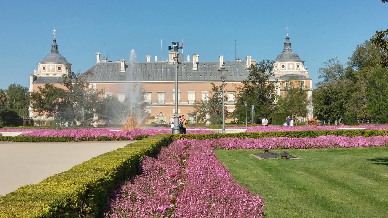 Exploring the Stunning Landscapes of Aranjuez: Scenic Drives and Road Trips
