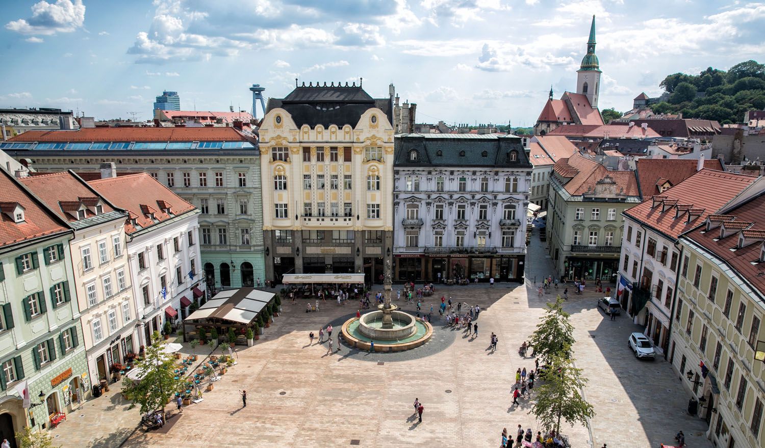 5 Scenic Drives and Road Trips to Take from Bratislava with Our Rental Cars