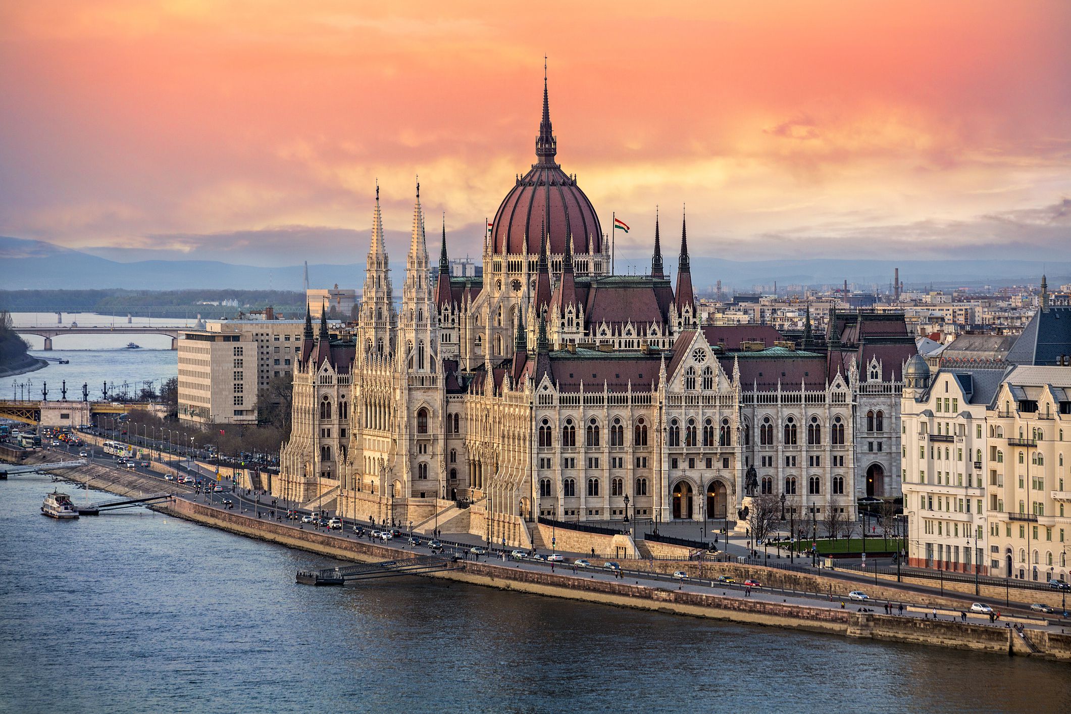 Exploring Hungary's Historic Sites: Tourist Attractions Accessible by Car