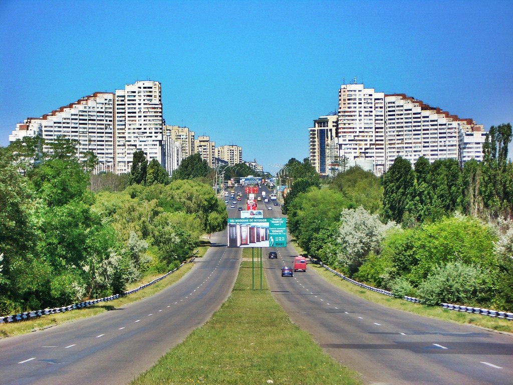 Exploring Moldova's Wine Country: A Scenic Road Trip from Chisinau