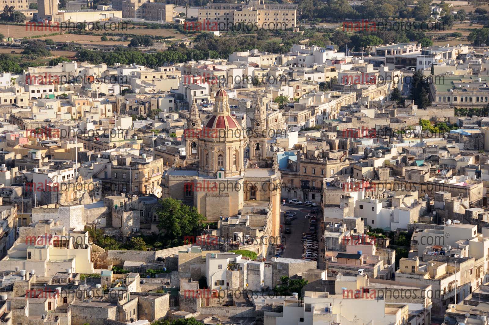 Exploring Malta's Stunning Coastlines: Scenic Drives Starting from Luqa