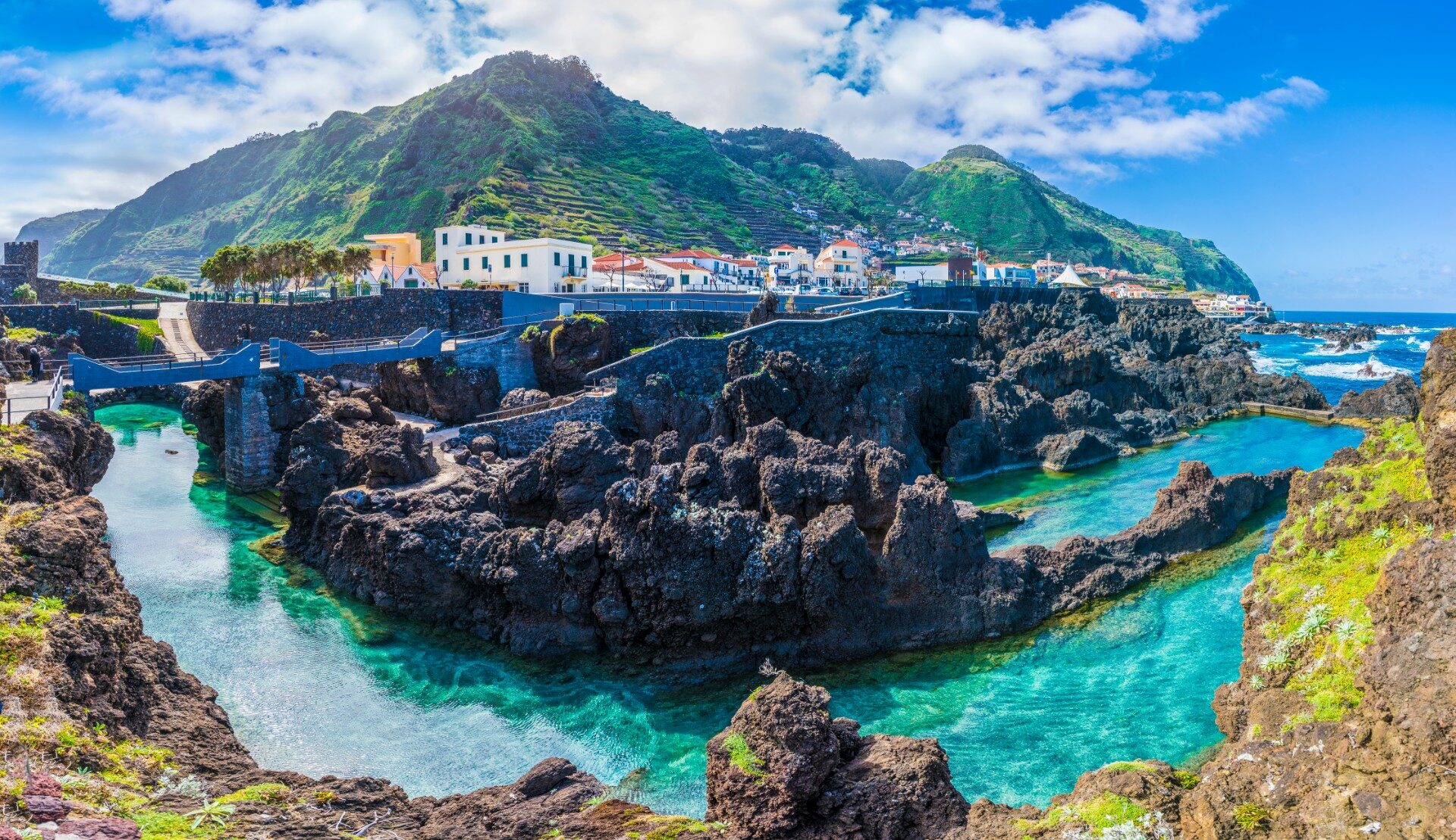 Touring Madeira's Top Tourist Attractions by Car: A Convenient and Enjoyable Experience