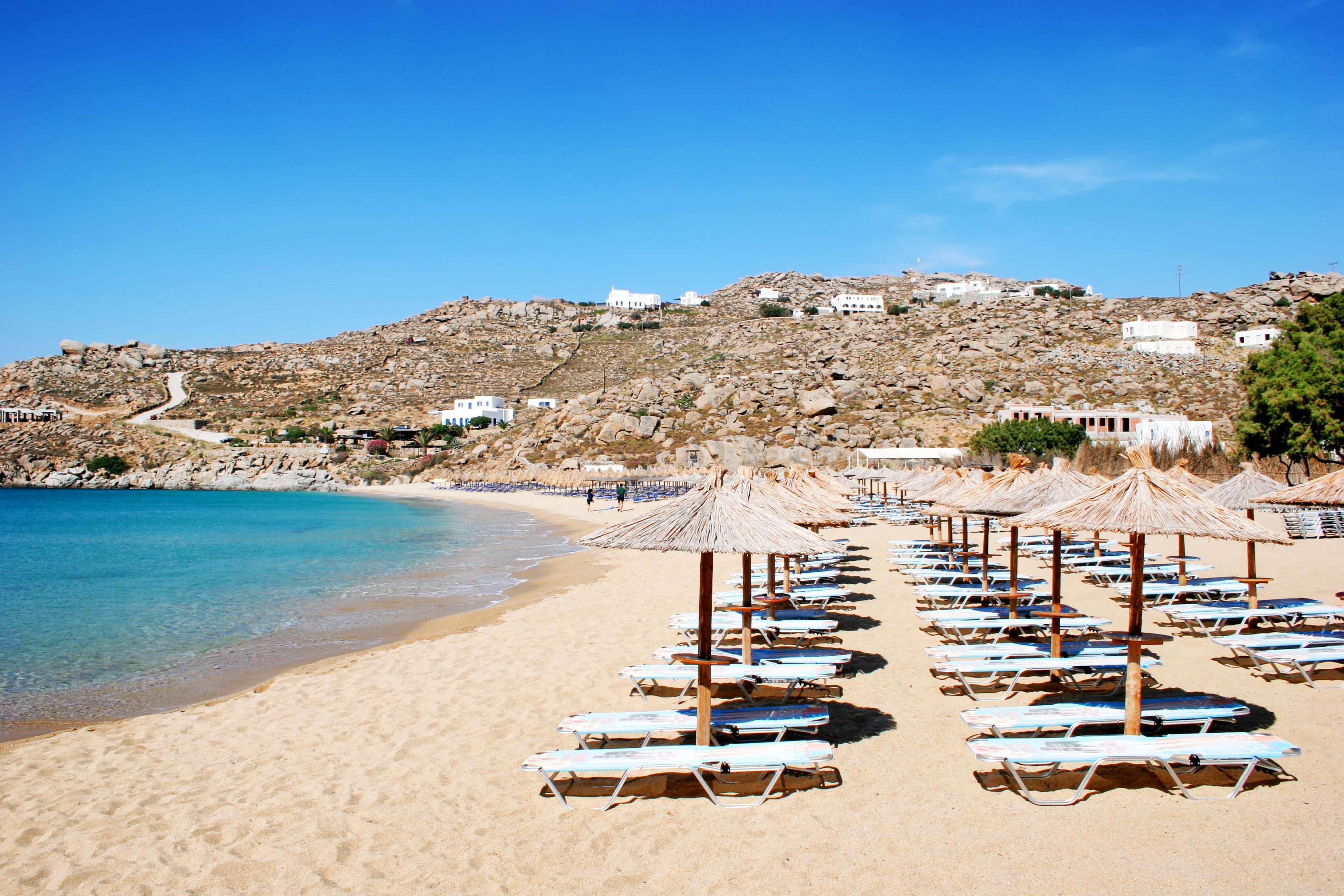 Exploring Mykonos: The Ultimate Scenic Drives and Road Trips