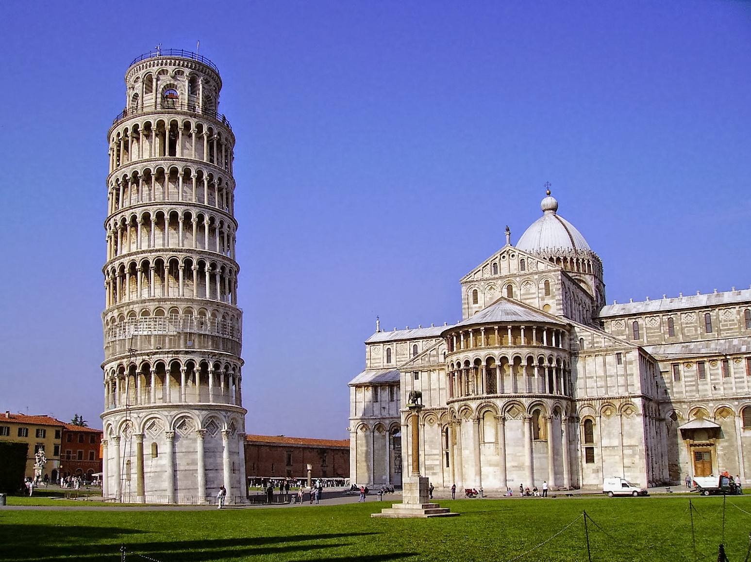 Off the Beaten Path: Discovering Local Hidden Gems with our Rental Cars in Pisa