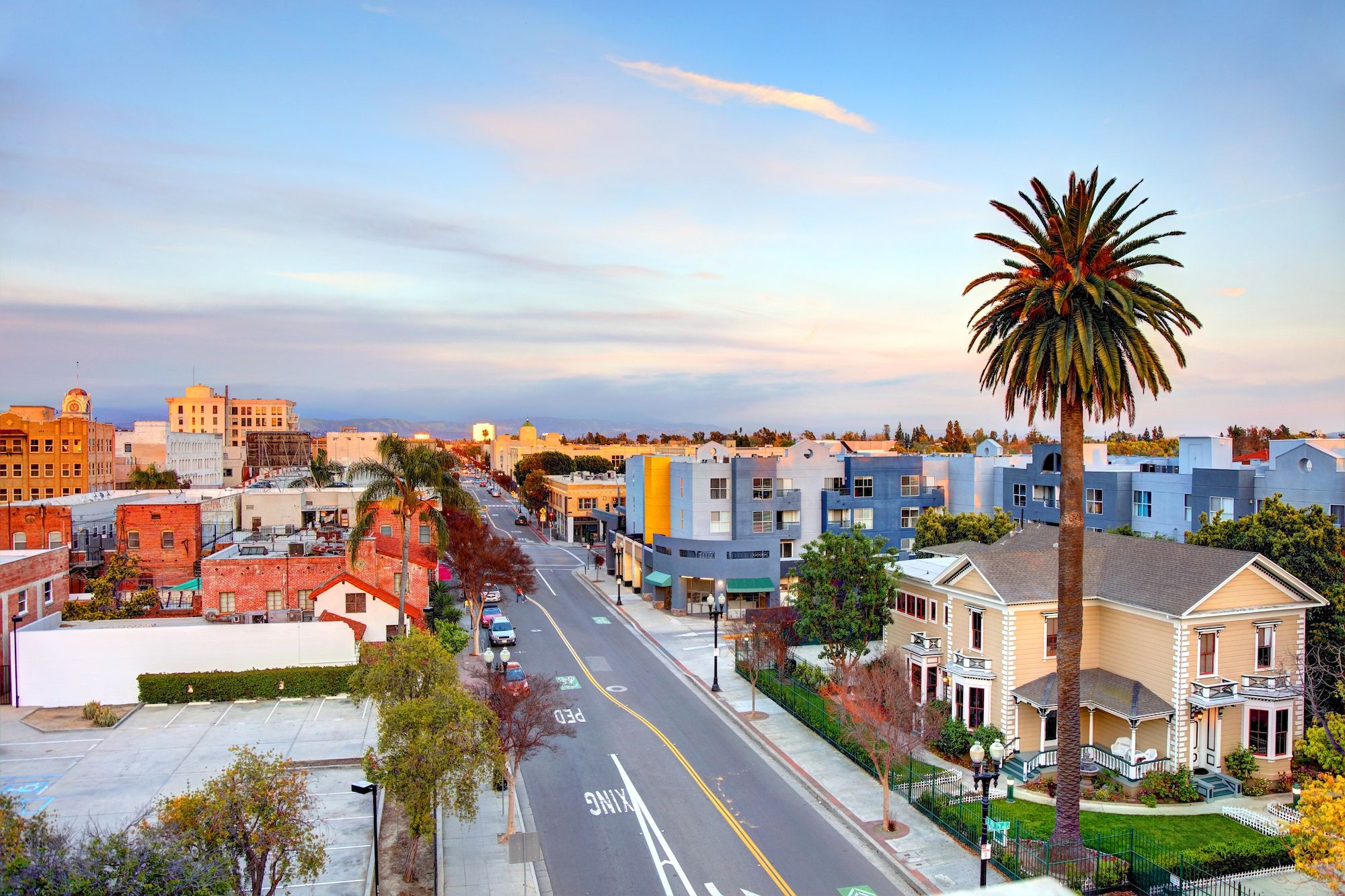 Exploring the Pacific Coast Highway: A Scenic Drive from Santa Ana